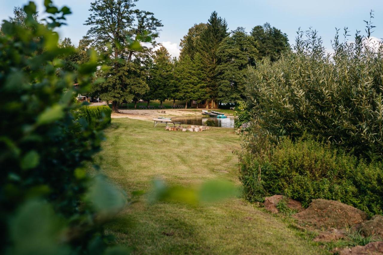 Lesák rekreační středisko Chlum u Trebone Exterior foto